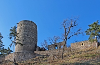 Die Burgruine Žebrák ist teilrestauriert