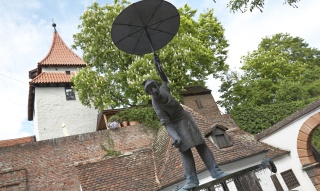 Seelturm mit dem Griesbadmichel-Brunnen