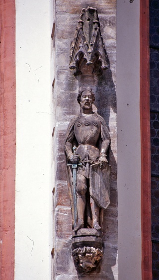 Statue