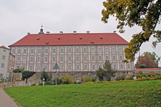 Das Konventgebäude der Abtei